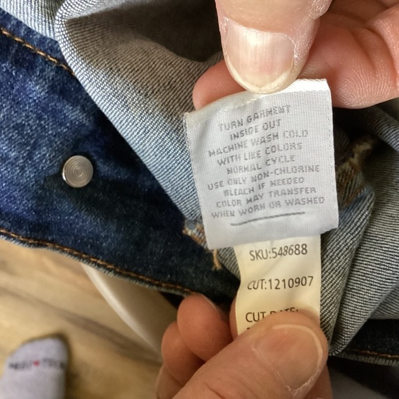 Torrid Women’s Denim Distressed Jean Jacket.  Size 2 (18/20) - Picture 6 of 7